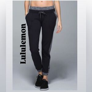 Lululemon Base Runner Jogger Pant Black Parallel Stripe size 4